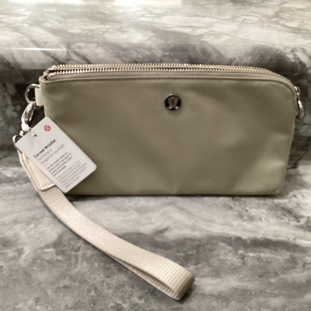 Lululemon Curved Double Zip Wristlet